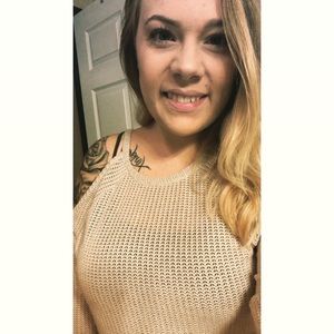 Meet your Posher, Alyssa